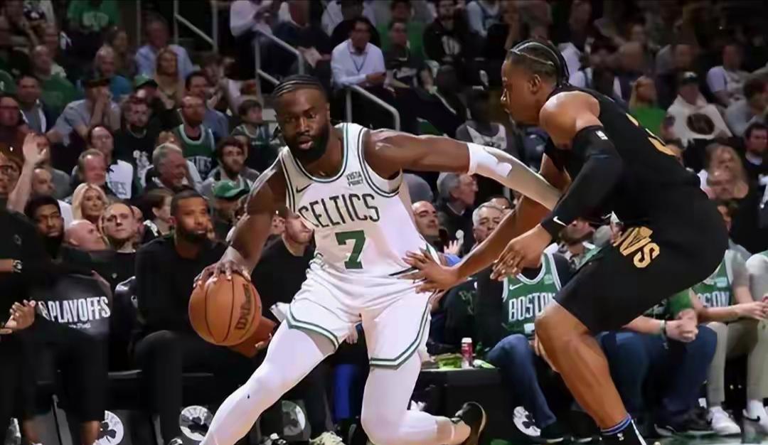 安博体育官方入口-NBA常规赛凯尔特人主场114-98战胜76人 马克西空砍33分